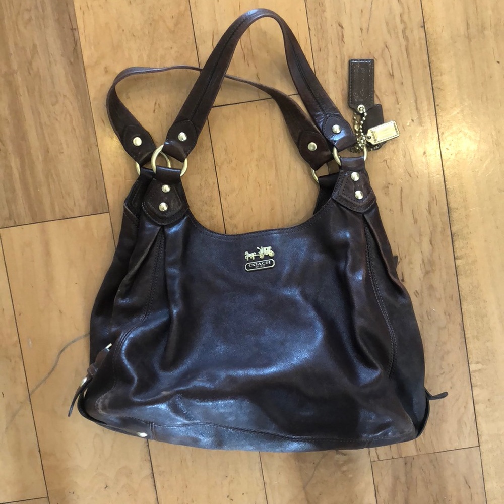 Coach leather purse!!